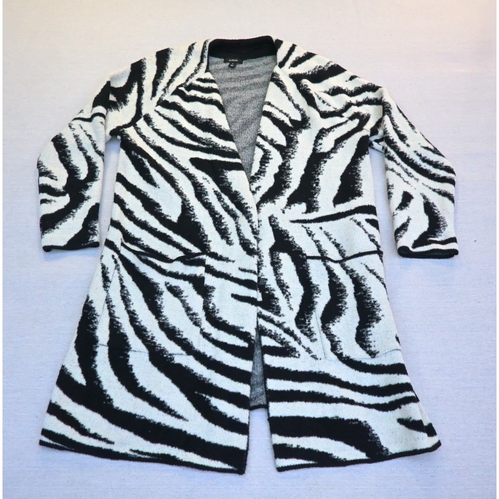 Alfani Womens M Zebra Print Open Front Long Cardigan Grey Reverse Welt Pockets